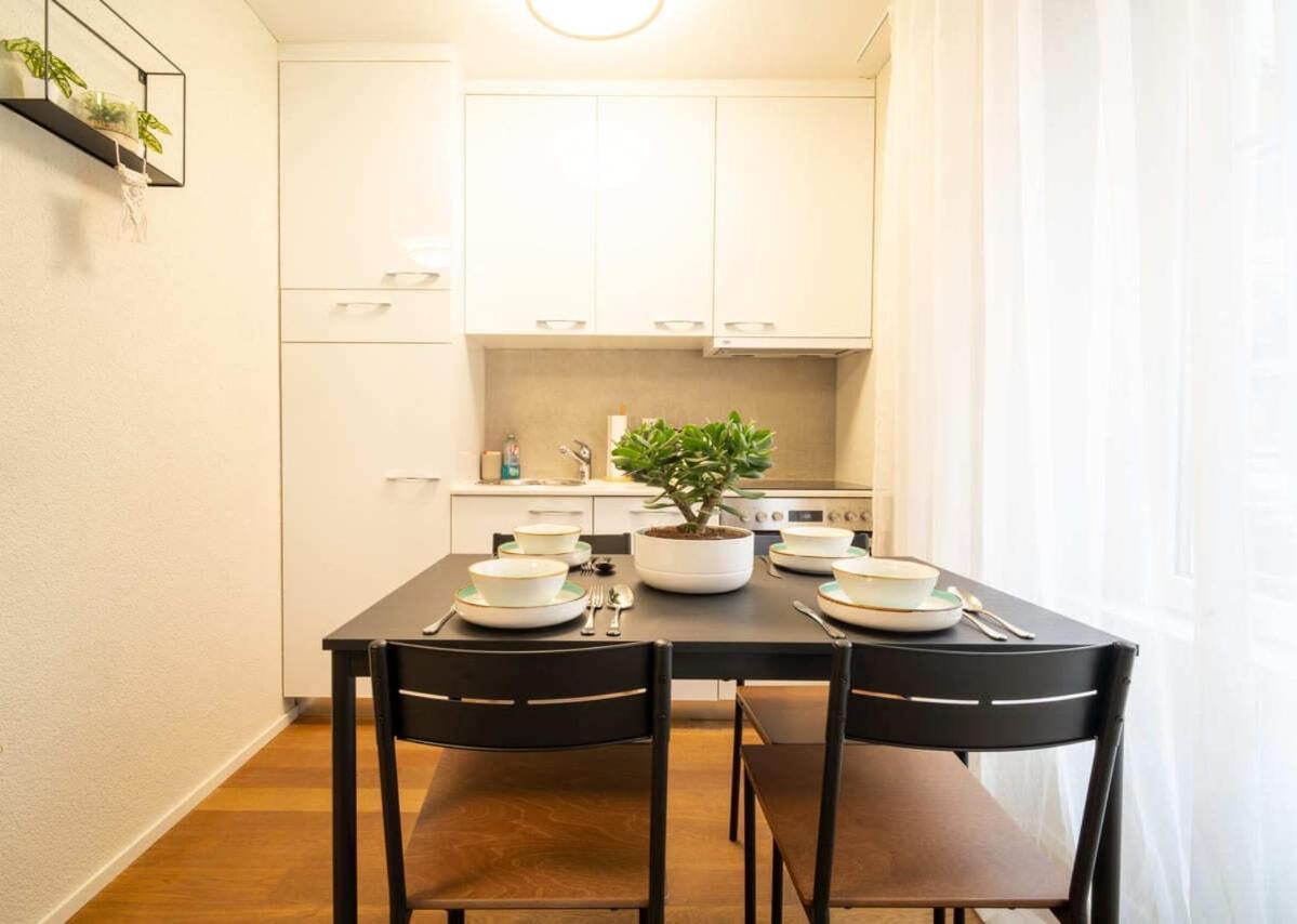 Welcome Apartments - Luzern Mobile-Check-In Bagian luar foto